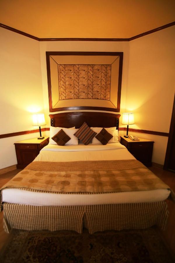Hotel President Dźalandhar Zewnętrze zdjęcie