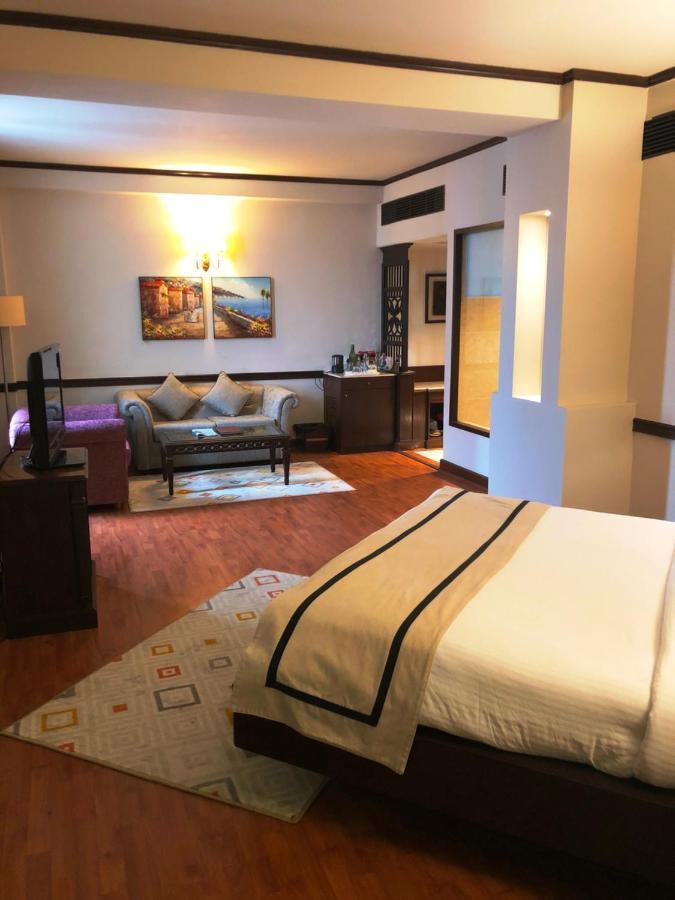 Hotel President Dźalandhar Zewnętrze zdjęcie