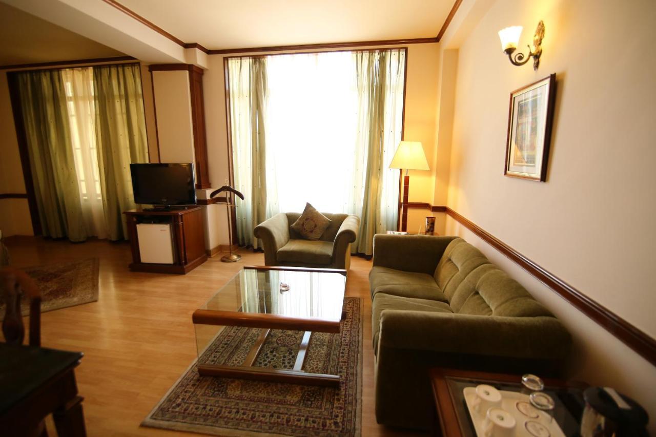 Hotel President Dźalandhar Zewnętrze zdjęcie