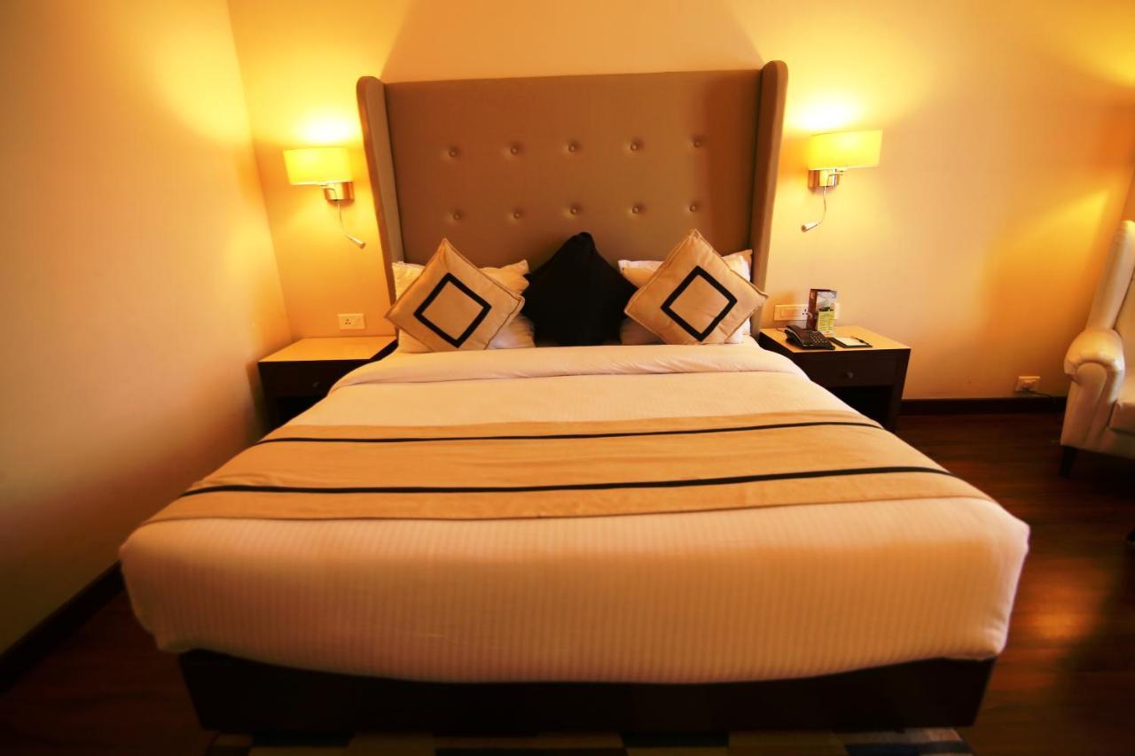 Hotel President Dźalandhar Zewnętrze zdjęcie