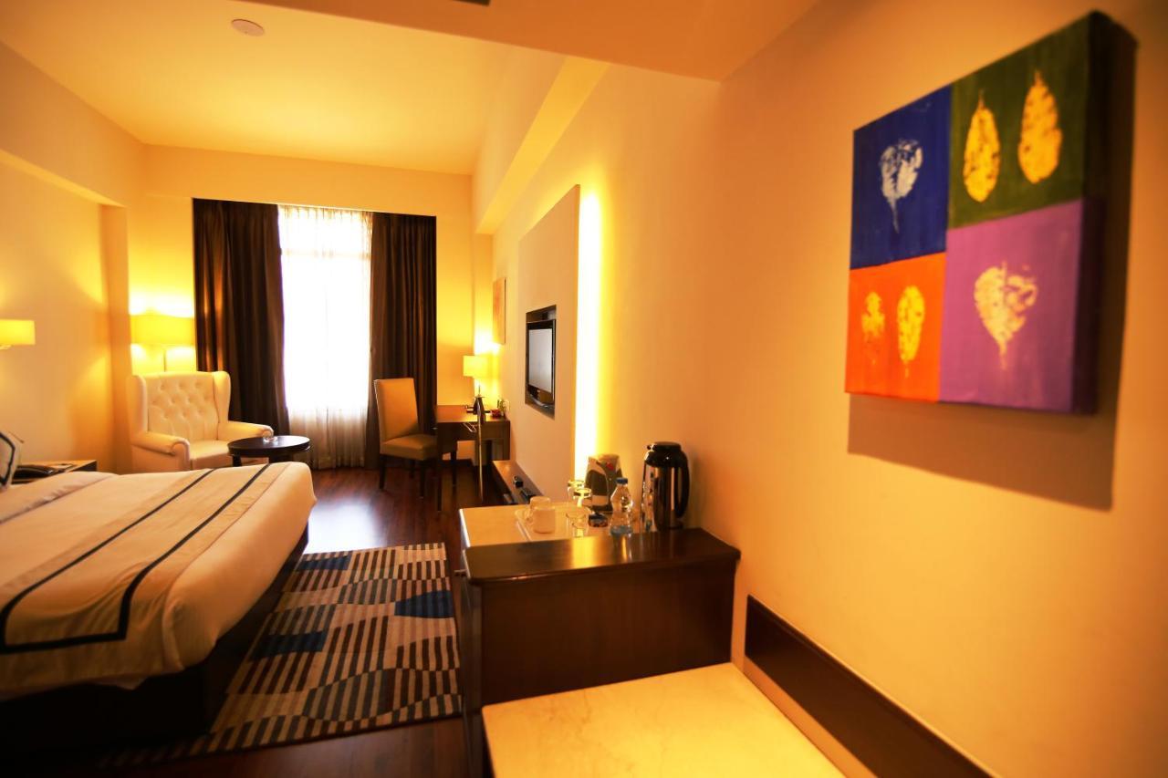 Hotel President Dźalandhar Zewnętrze zdjęcie
