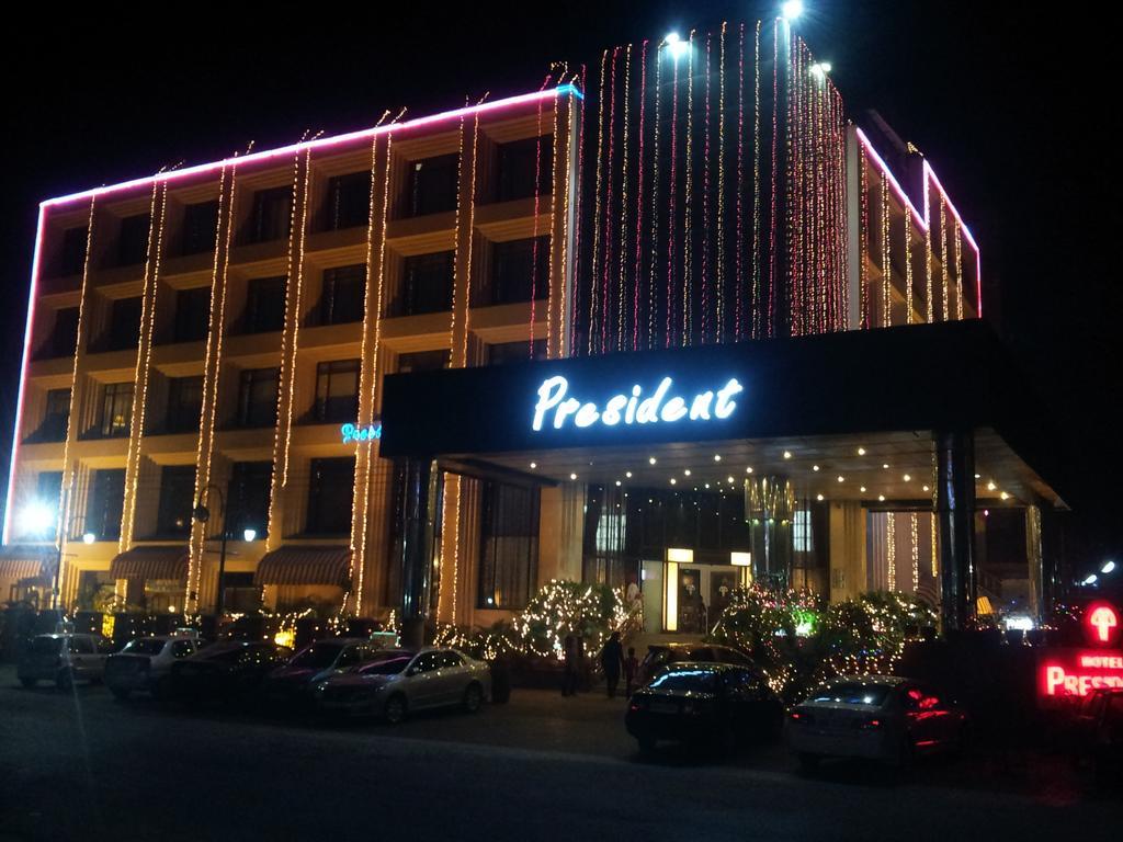 Hotel President Dźalandhar Zewnętrze zdjęcie